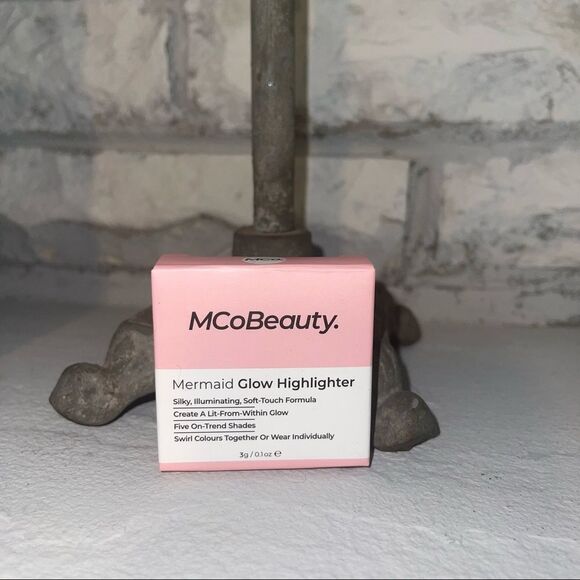 🐝 NIB MCo Beauty Mermaid Glow Highlighter - Picture 3 of 7